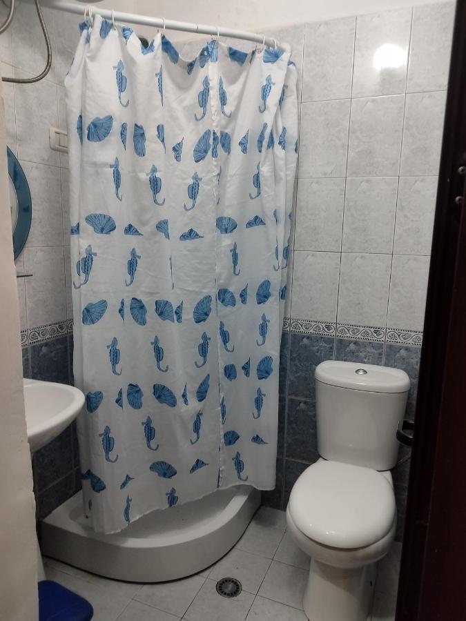 Guest Room Tirana Center Eksteriør bilde